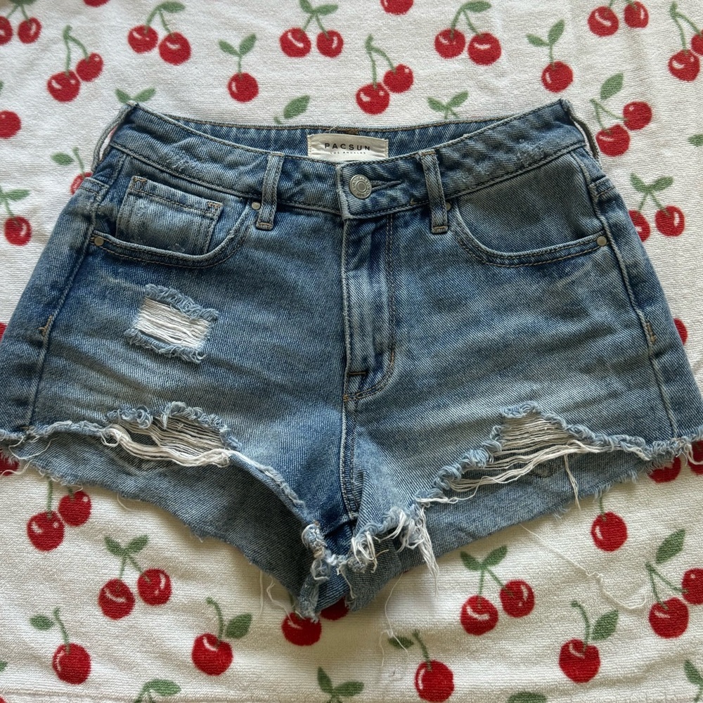 Distressed shorts